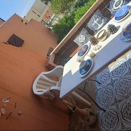 Appartement " Le Grand Bleu " A 3 Min De La Plage La Londe-les-Maures Exterior foto