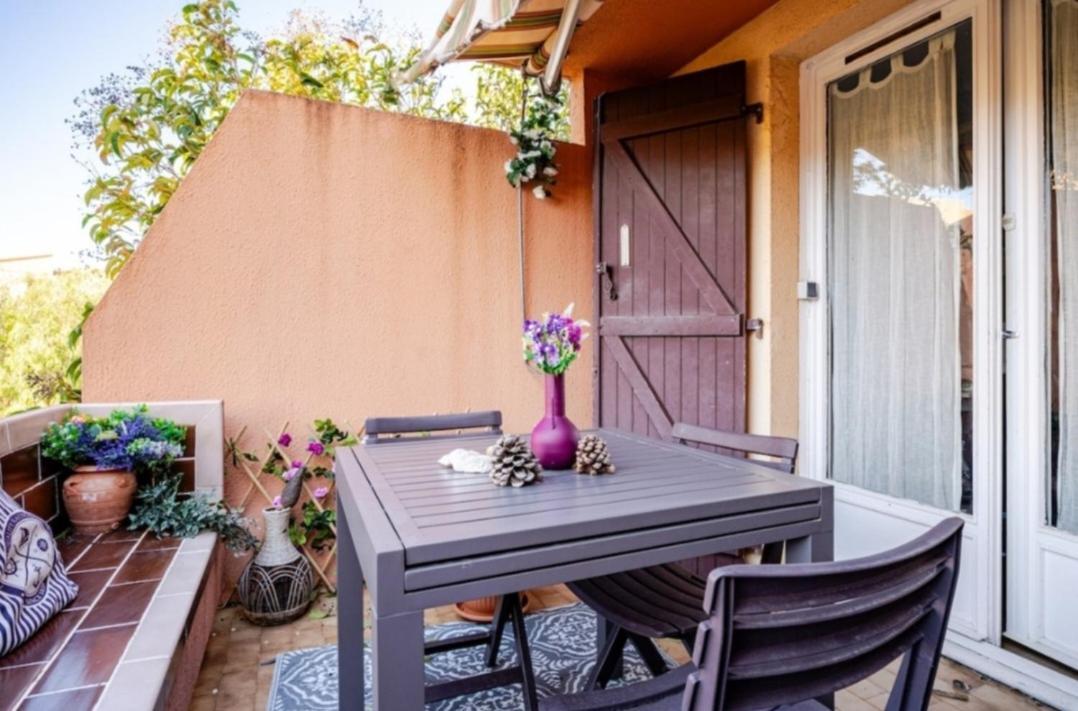 Appartement " Le Grand Bleu " A 3 Min De La Plage La Londe-les-Maures Exterior foto